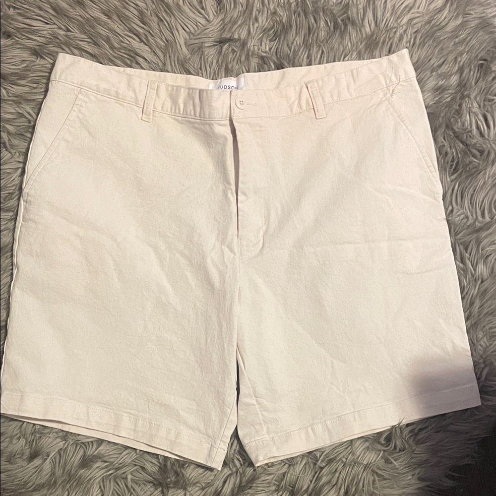 Stylish Cream Men's Shorts